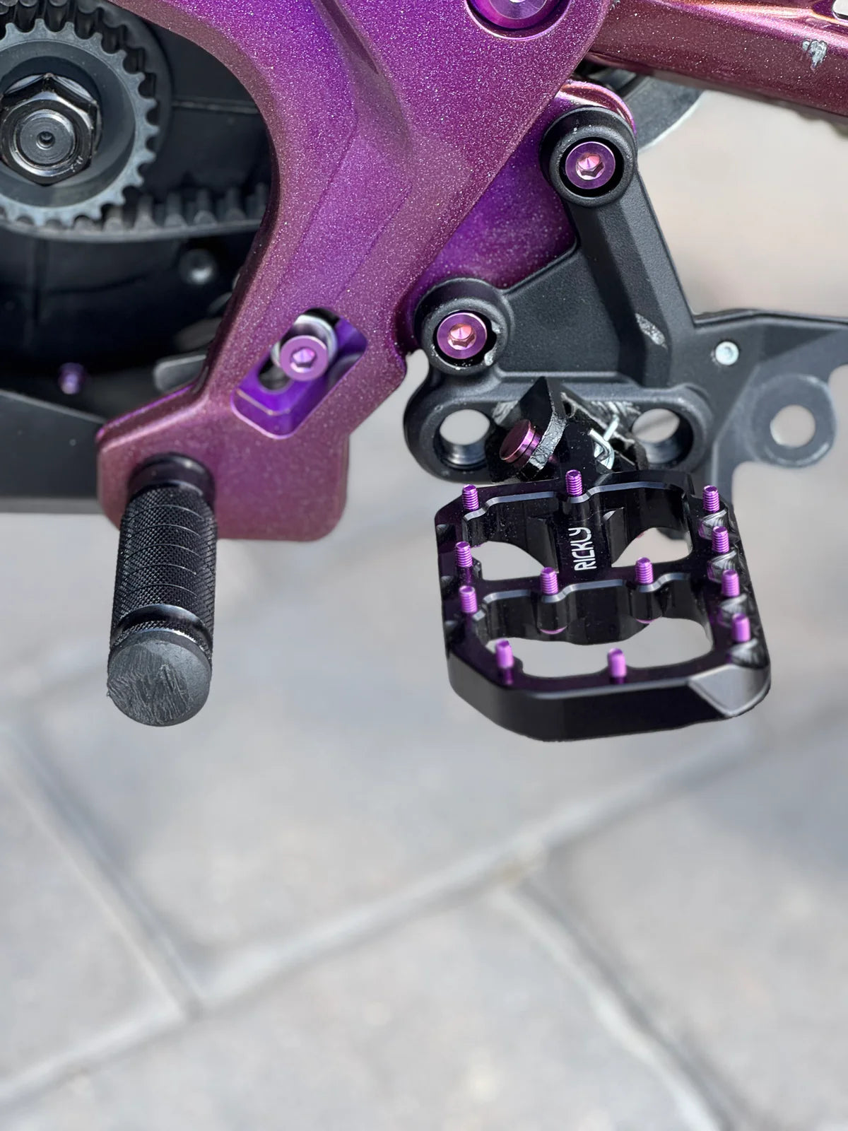 E-Moto Surron Shift Lock